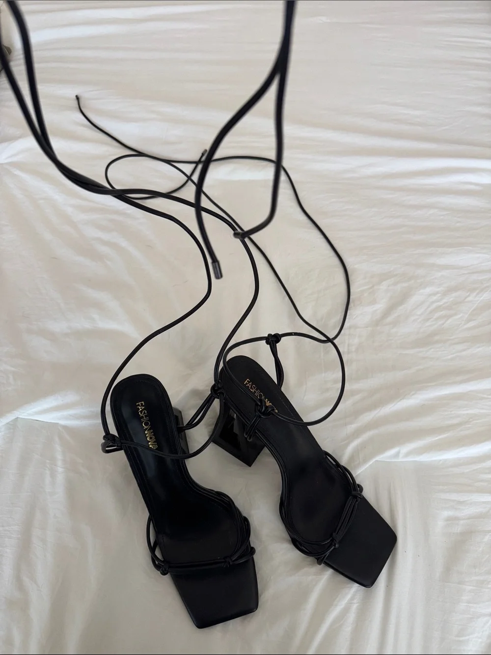 Fashion Nova chic black
